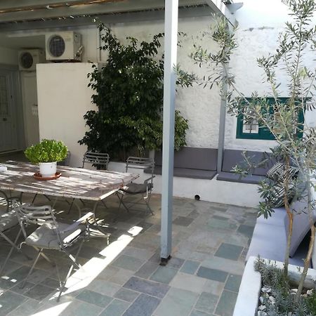 Filenia Hotel Hydra  Buitenkant foto